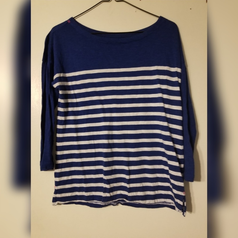 Old navy shirt